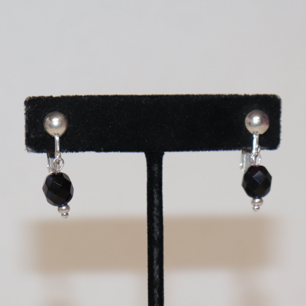 Nwot Silver Black Glass Clip-On Earrings 1 Tall 10$